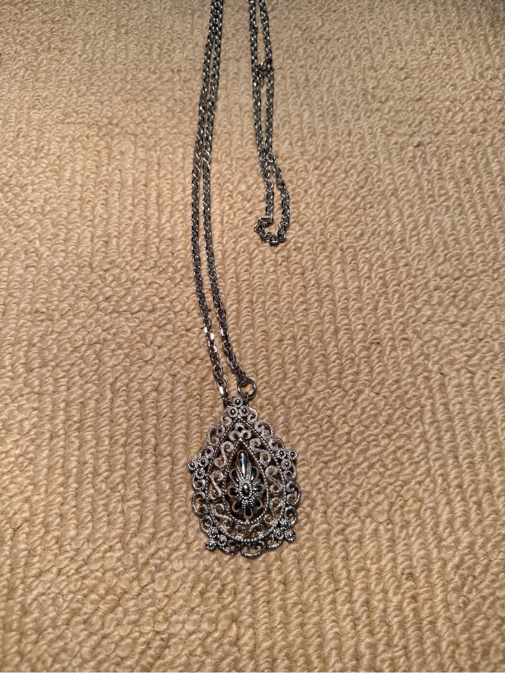 Filigree Teardrop Pendant Necklace - Silver Tone